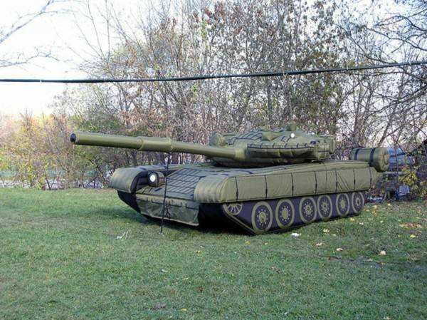 铜陵陆地军事假目标坦克